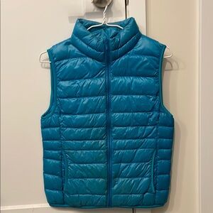 Uniqlo Blue Quilted Vest with Water-Resistant Finish